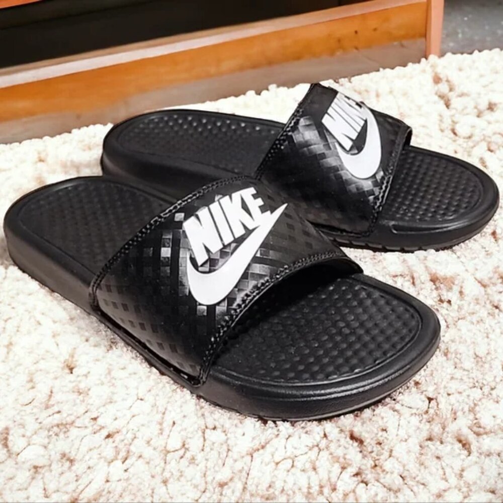 NIKE BENASSI Black Slides Womens 7 Summer Sandals Pool Beach - Picture 11 of 12